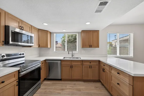 $2,295 | 1237 West Rosewood Court, Chandler, AZ 85224