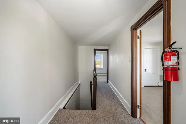 $1,895 | 324 4th Avenue, Unit 2, Phoenixville, PA 19460