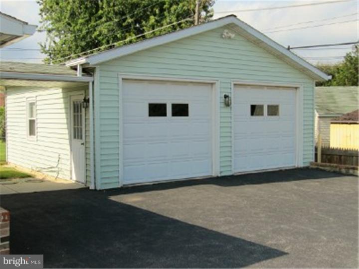 5114 Wilshire Road Temple, PA 19560 - Photo 17 of 17 Garage