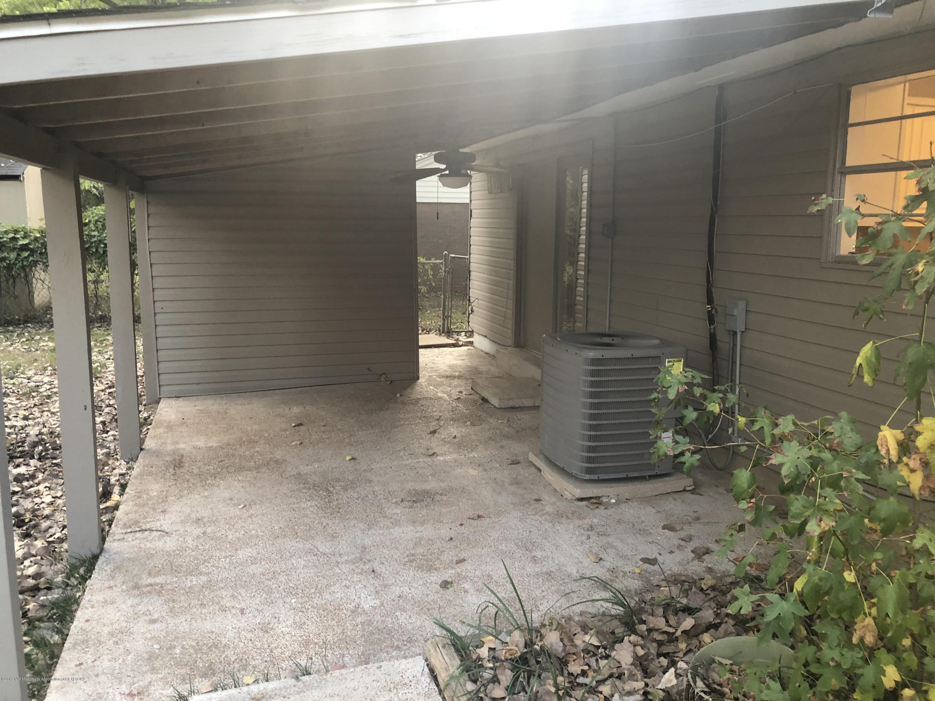2595 Valleybrook Road Horn Lake, MS 38637 - Photo 4 of 15 Vb14