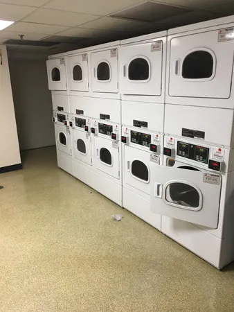 $1,350 | 900 19th Avenue South, Unit 501, Nashville, TN 37212