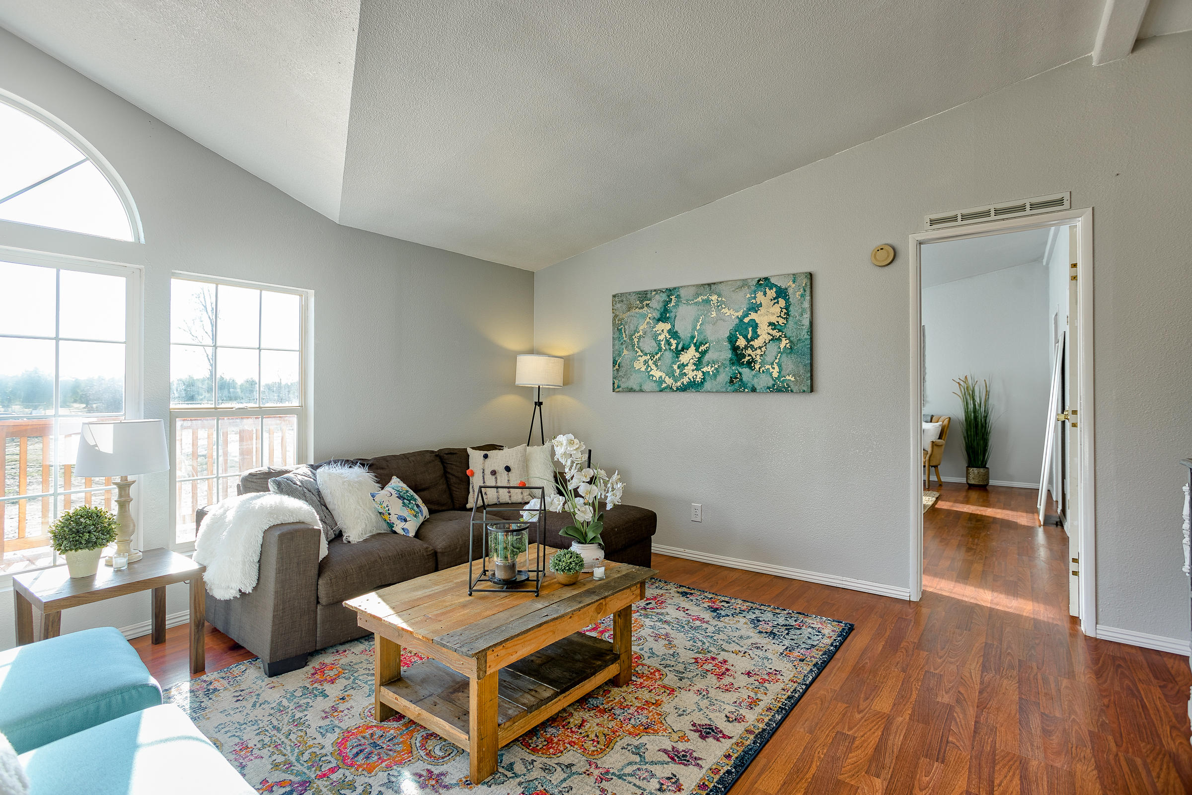17086 Olinda Road Anderson, CA 96007 - Photo 2 of 92 Amazing Light in this Home