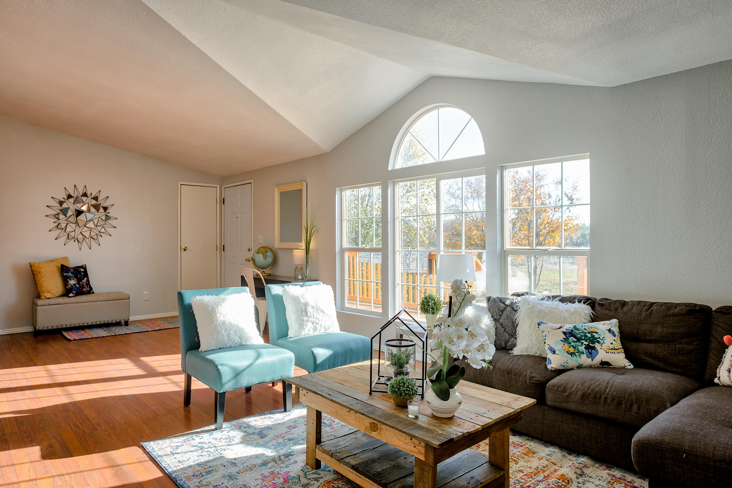 17086 Olinda Road Anderson, CA 96007 - Photo 31 of 92 Vaulted Ceilings and Amazing Light