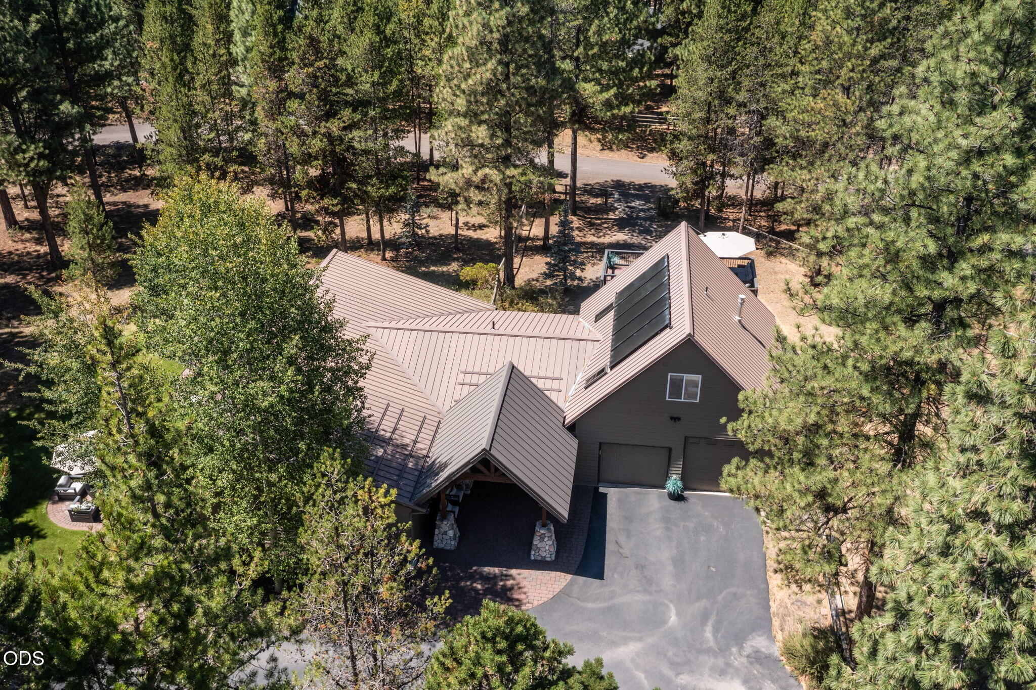 56743 Spring River Loop Bend, OR 97707 - Photo 30 of 33