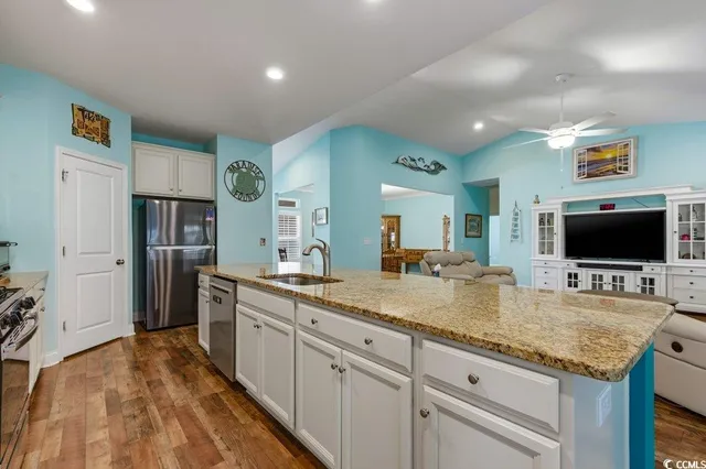 $538,800 | 272 Sherwood Drive, Murrells Inlet, SC 29576