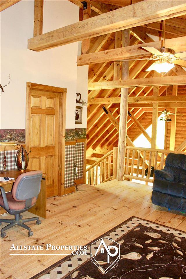 6090 Oak Road Vassar, MI 48768 - Photo 24 of 44 50043873-23.JPG