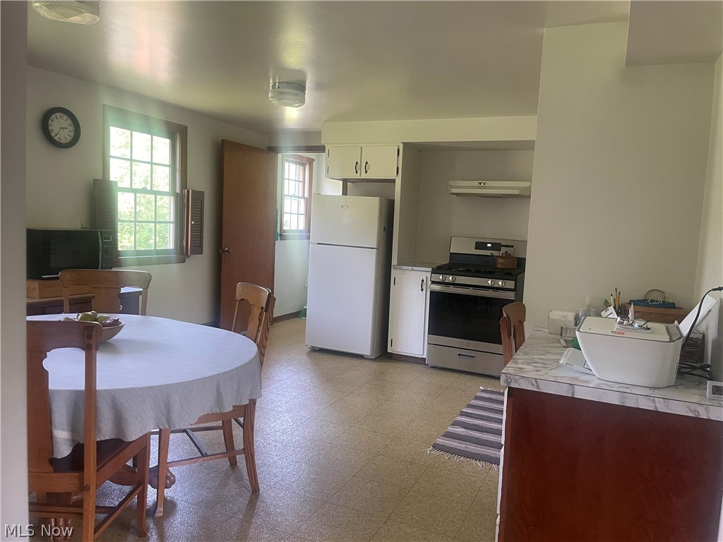 37460 Giles Road Grafton, OH 44044 - Photo 20 of 31