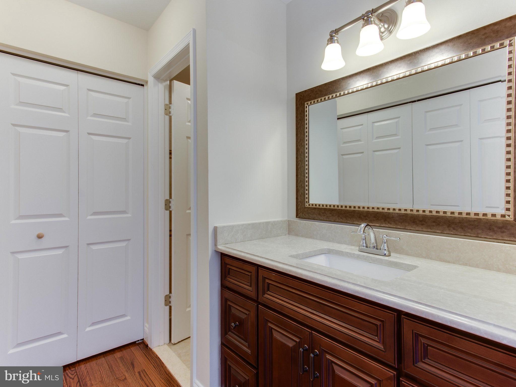 1705 Kiva Road Silver Spring, MD 20905 - Photo 17 of 30 Bath (Master)
