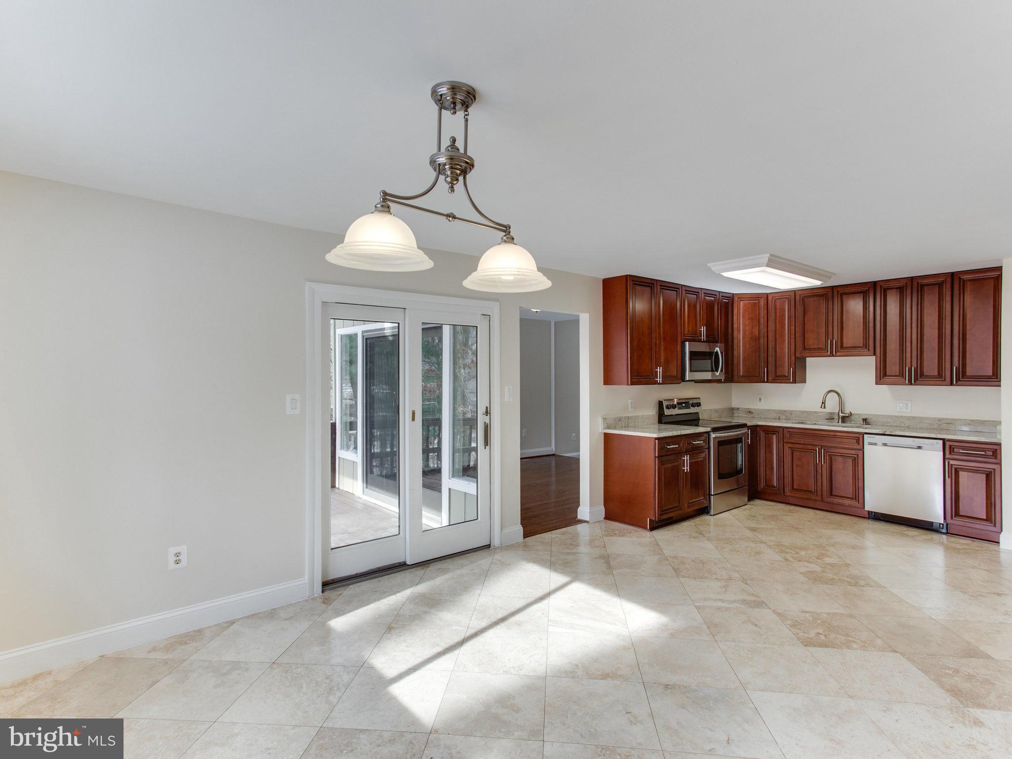 1705 Kiva Road Silver Spring, MD 20905 - Photo 7 of 30 Interior (General)