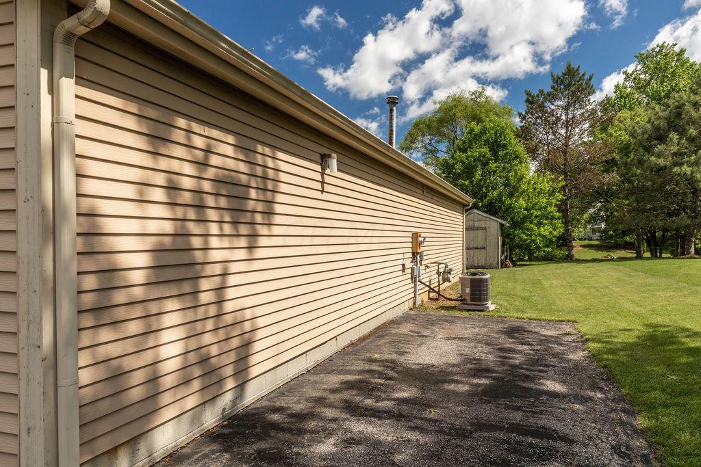 42 Green Ridge Lane Powell, OH 43065 - Photo 14 of 56