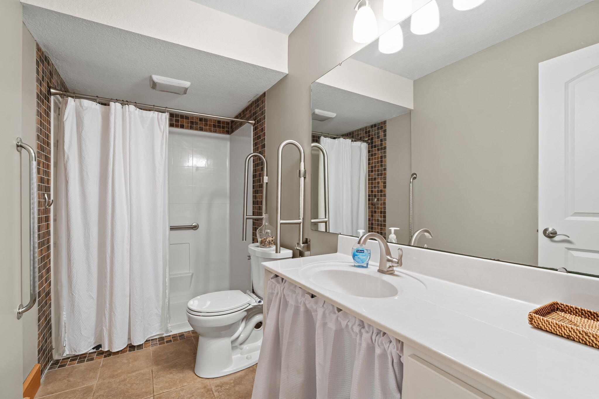 16528 West Fruitport Road Spring Lake, MI 49456 - Photo 42 of 59 42_beyc6a47cb174fe6e