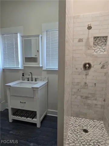 $2,500 | 2029 Clifford Street, Fort Myers, FL 33901