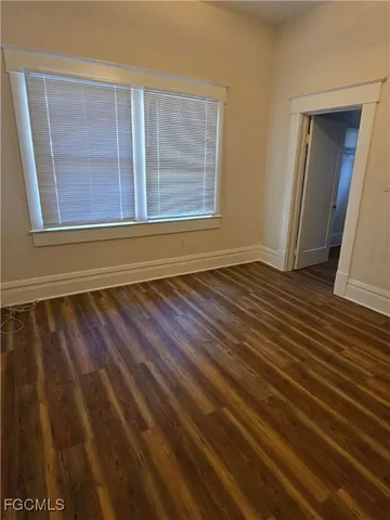 $2,500 | 2029 Clifford Street, Fort Myers, FL 33901