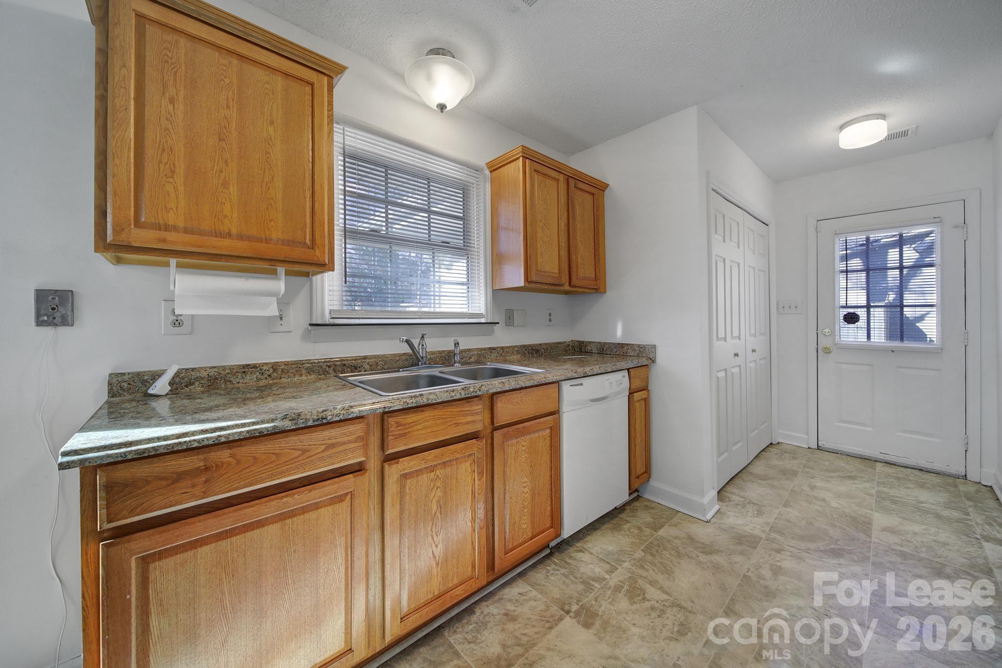8505 Beacon Hills Road Indian Trail, NC 28079 - Photo 8 of 27