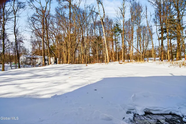 $2,500 | 3 David Lane, Saratoga Springs, NY 12866