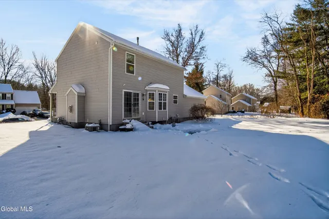 $2,500 | 3 David Lane, Saratoga Springs, NY 12866