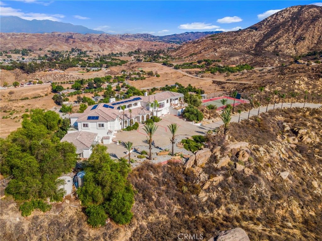 1798 Center Street Colton, CA 92324 - Photo 4 of 72