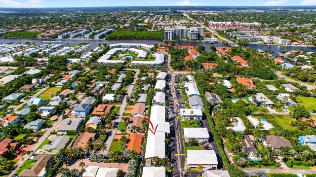 a view of an outdoor space and lakeside