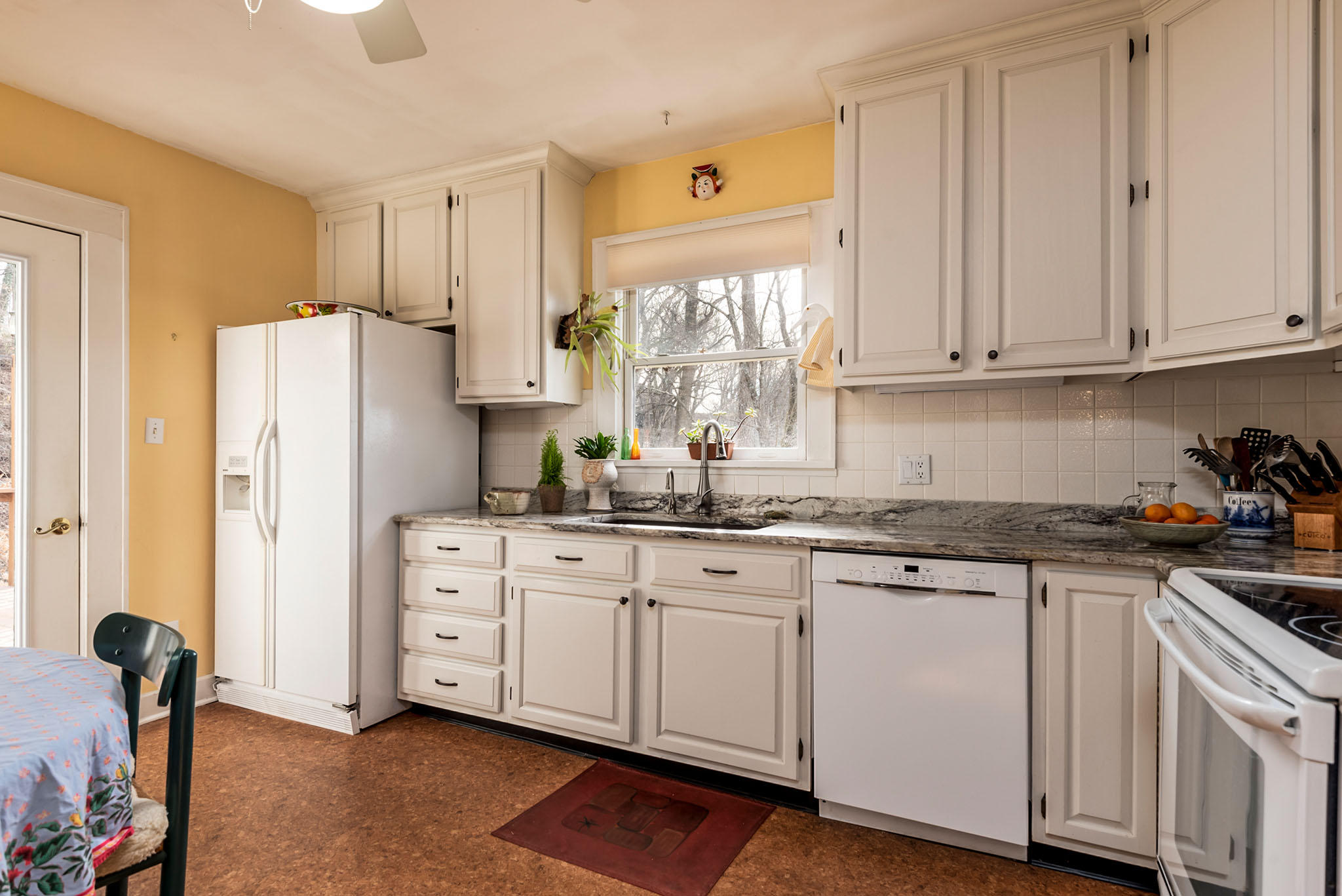 1533 Duncan Road Knoxville, TN 37919 - Photo 11 of 25 Kitchen