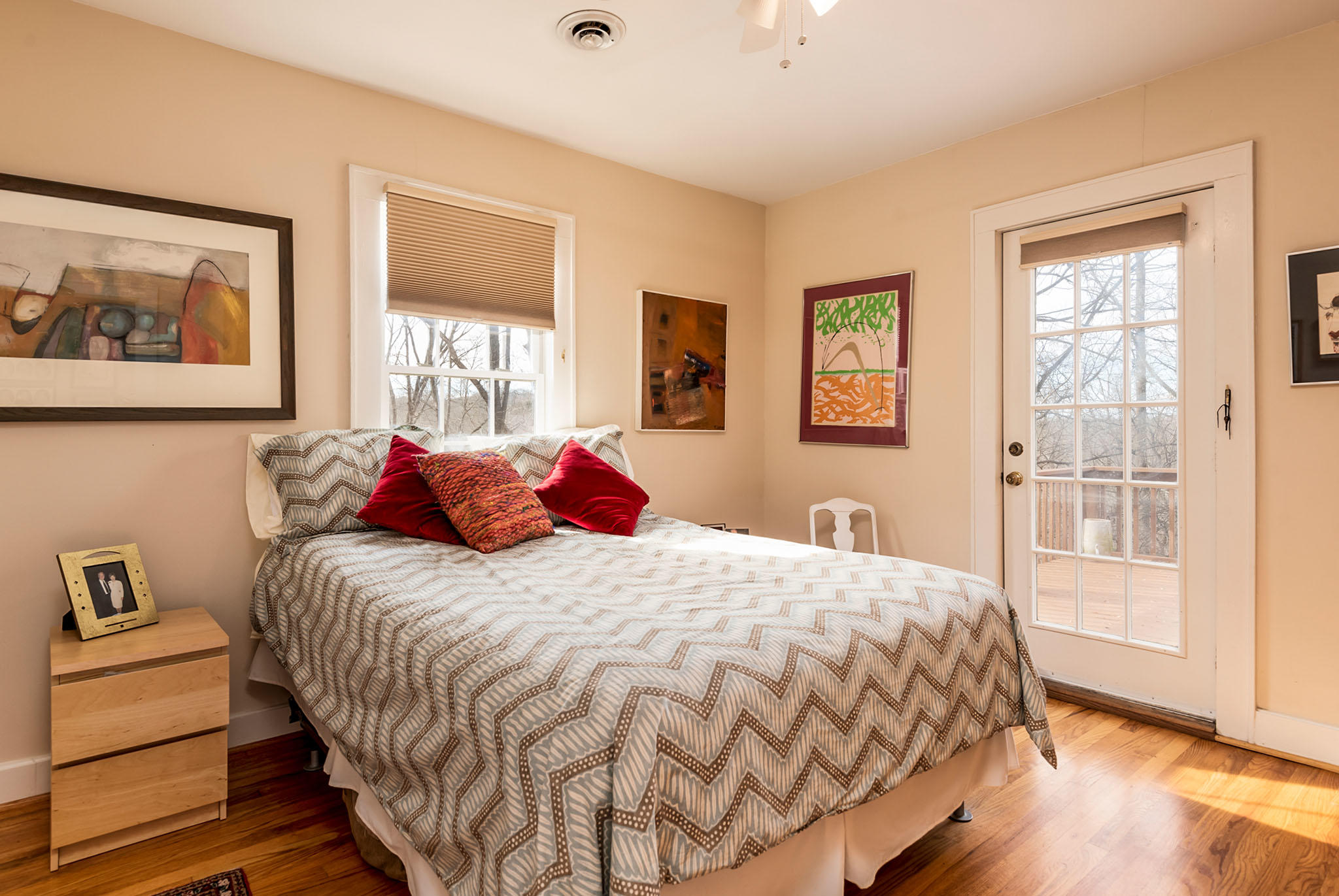 1533 Duncan Road Knoxville, TN 37919 - Photo 15 of 25 Master bedroom