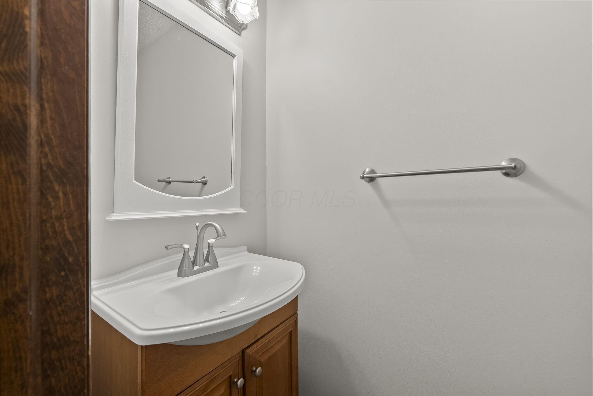 3552 Mountshannon Road Columbus, OH 43221 - Photo 17 of 36 16-web-or-mls-DSC03852
