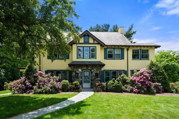 $3,200,000 | 240 Windsor Road, Newton, MA 02468