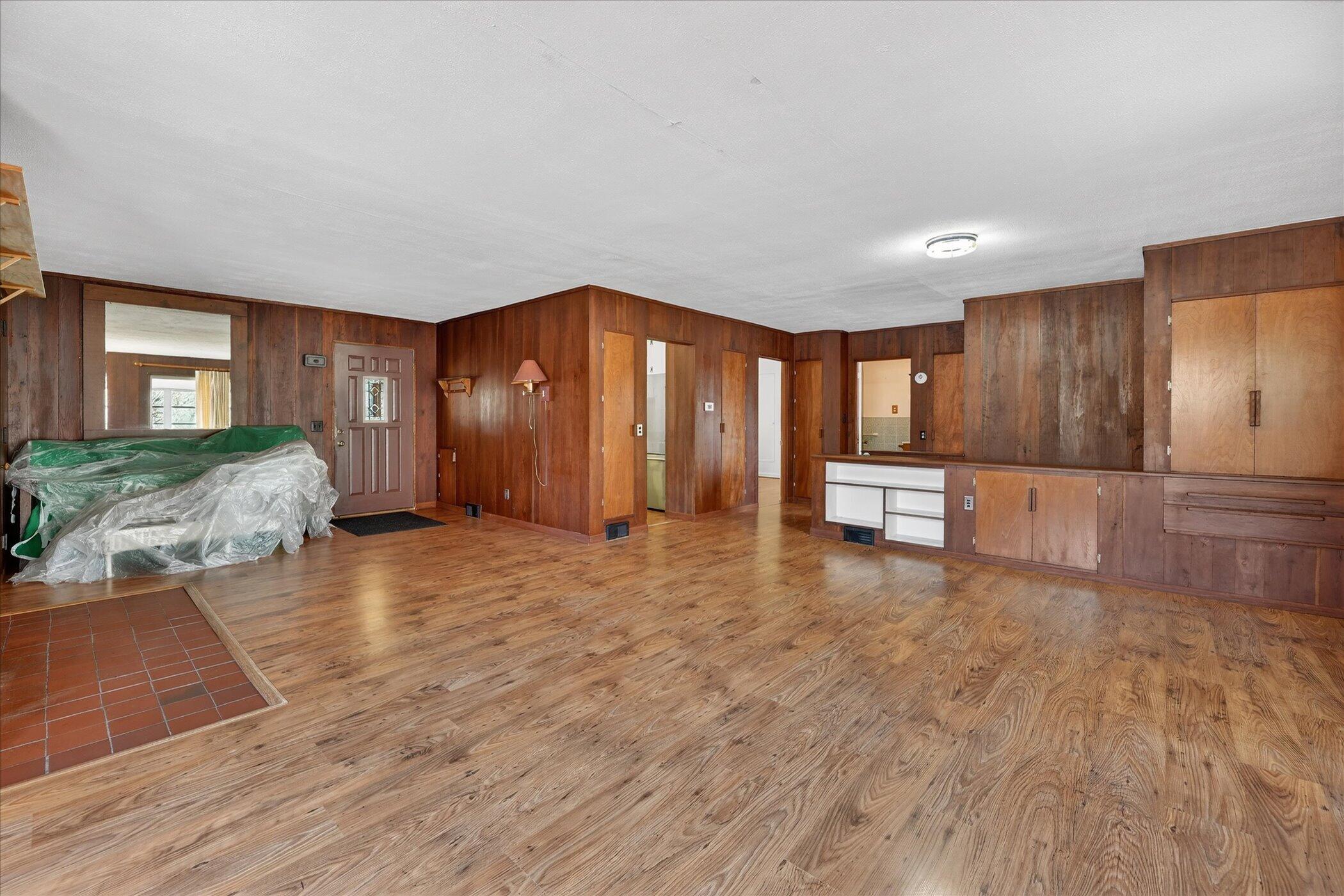 7091 Ann Arbor Road Jackson, MI 49201 - Photo 15 of 61 07-7091-Ann-Arbor-Rd-WindowStill - Copy