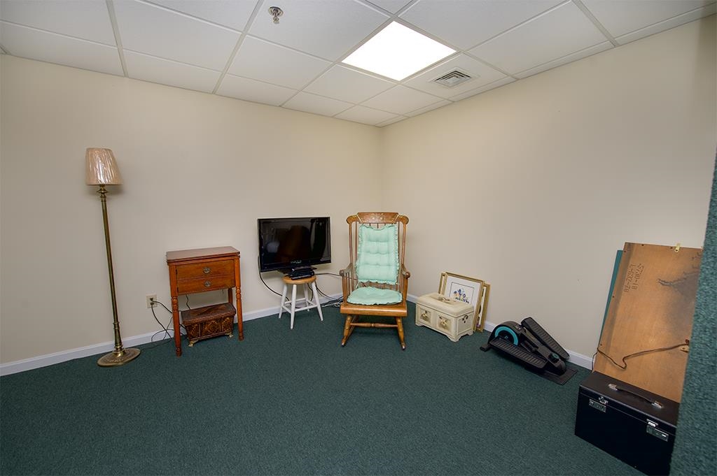 3 Overlook Drive Atkinson, NH 03811 - Photo 28 of 40