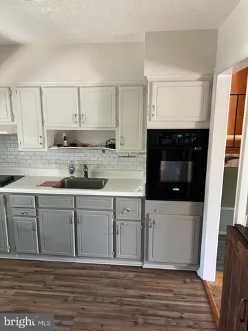 $2,300 | 112 Halsey Avenue, Reading, PA 19609