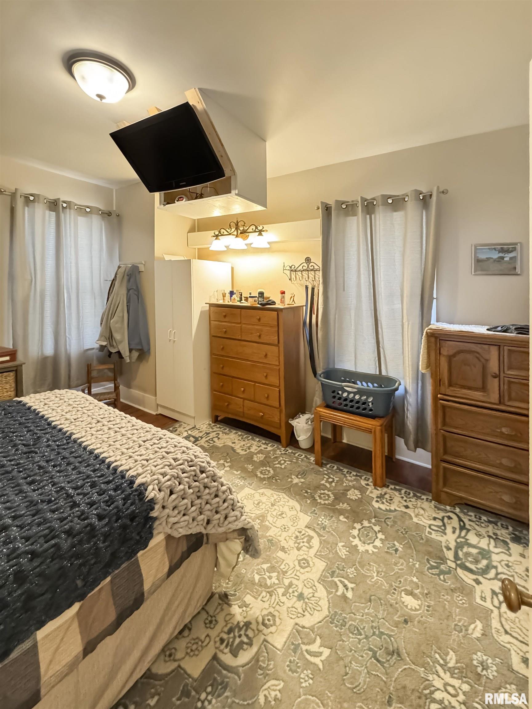 307 Northwest Cross Street Mount Sterling, IL 62353 - Photo 28 of 32