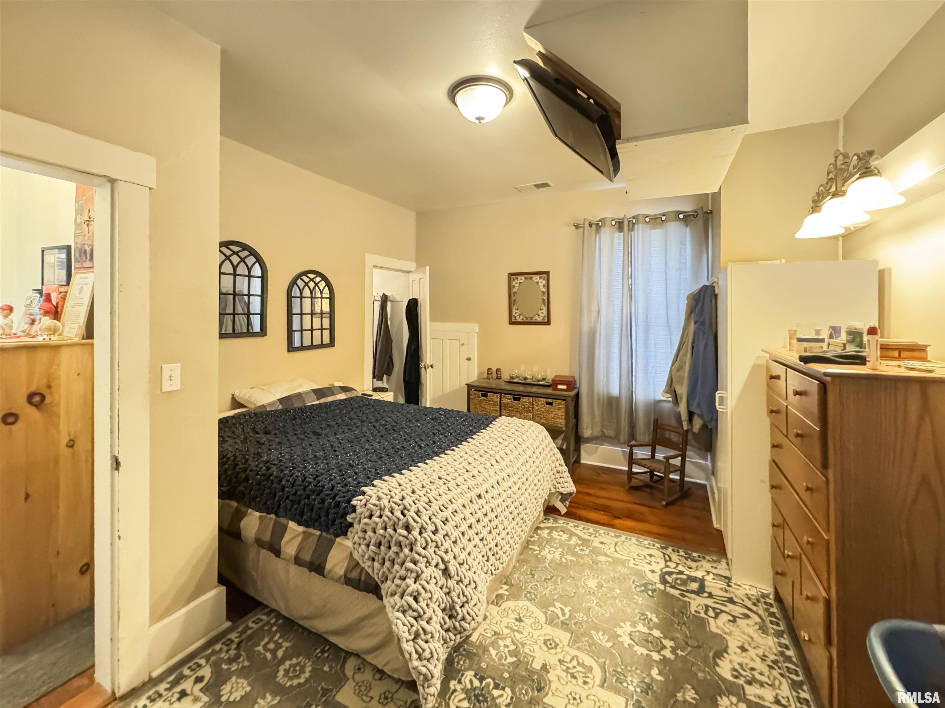 307 Northwest Cross Street Mount Sterling, IL 62353 - Photo 30 of 32