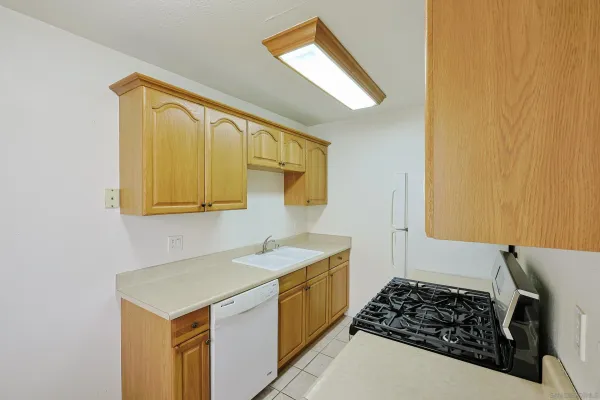 $335,000 | 4425 50th Street, Unit 16, San Diego, CA 92115
