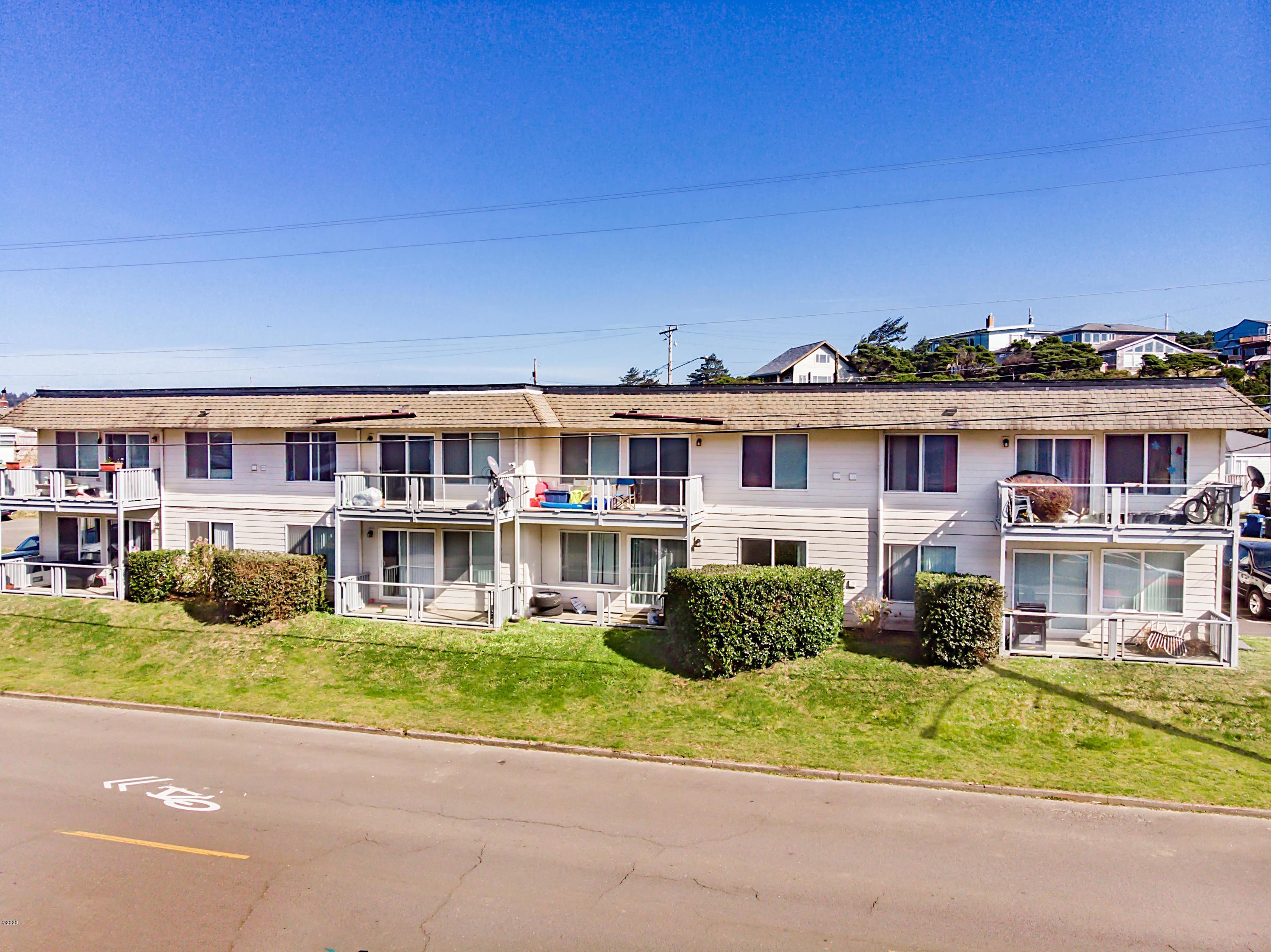 338 Southwest Woods Street Newport, OR 97365 - Photo 10 of 20 338 SW Woods - web-3