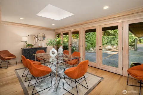$6,500,000 | 2047 Killarney Way, Bellevue, WA 98004