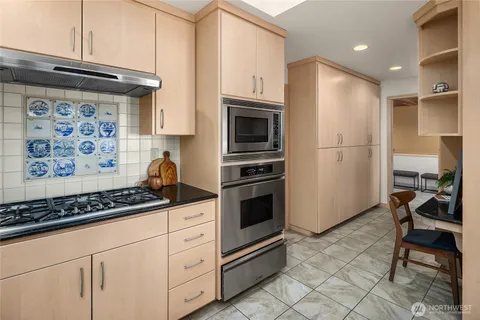 $6,500,000 | 2047 Killarney Way, Bellevue, WA 98004