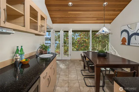 $6,500,000 | 2047 Killarney Way, Bellevue, WA 98004
