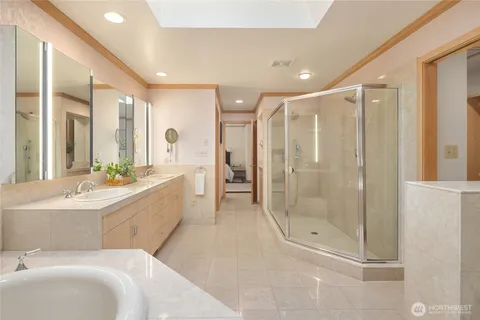 $6,500,000 | 2047 Killarney Way, Bellevue, WA 98004