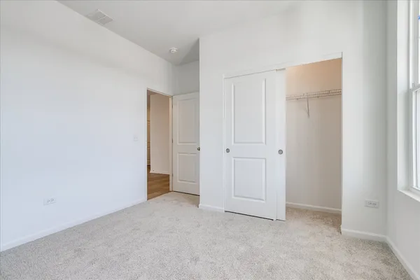 $430,990 | 734 Alberta Avenue, Oswego, IL 60543