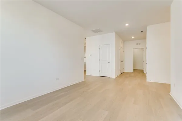 $430,990 | 734 Alberta Avenue, Oswego, IL 60543