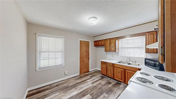 $230,000 | 7307 Lansdowne Place, Thomasville, NC 27360