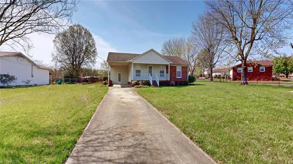 $230,000 | 7307 Lansdowne Place, Thomasville, NC 27360