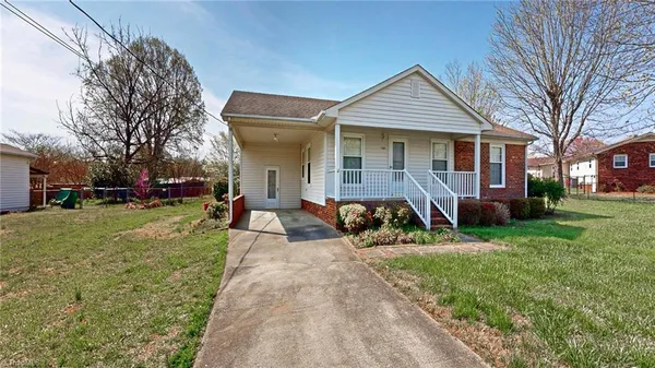 $230,000 | 7307 Lansdowne Place, Thomasville, NC 27360