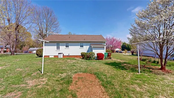 $230,000 | 7307 Lansdowne Place, Thomasville, NC 27360