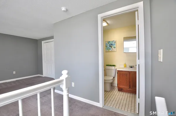 $189,000 | 3 Concorde Way, Unit B1, Windsor Locks, CT 06096