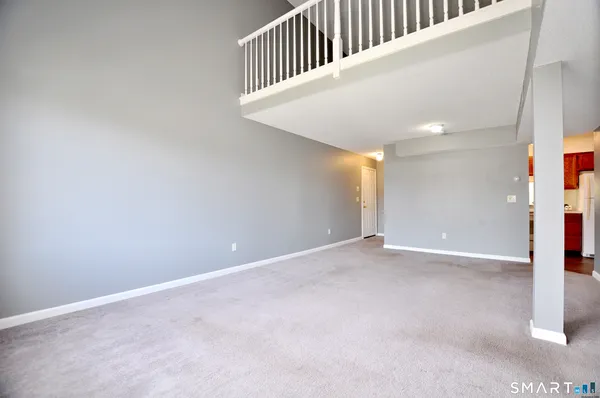 $189,000 | 3 Concorde Way, Unit B1, Windsor Locks, CT 06096