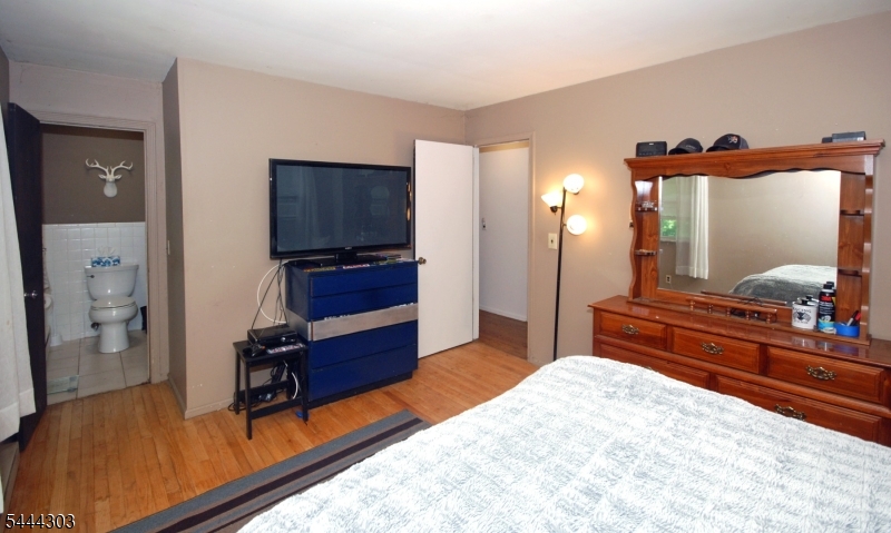 36 Mountain Lake Road Belvidere, NJ 07823 - Photo 9 of 21
