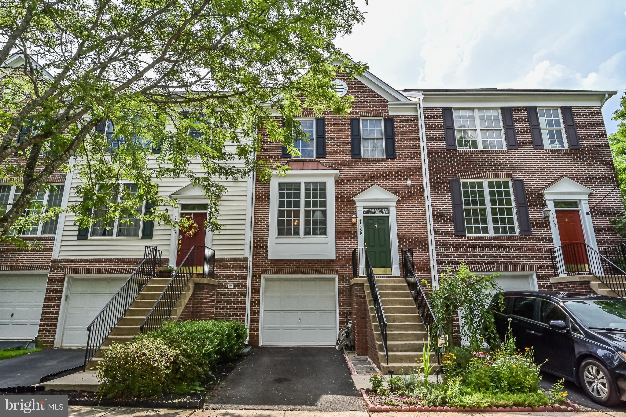 43659 Scarlet Square Chantilly, VA 20152 - Photo 2 of 59 Faces Open Space