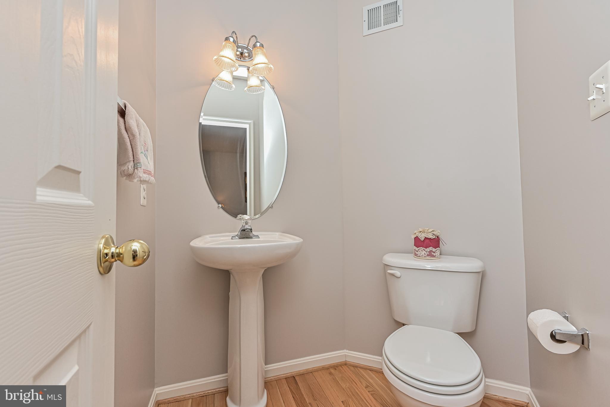 43659 Scarlet Square Chantilly, VA 20152 - Photo 16 of 59