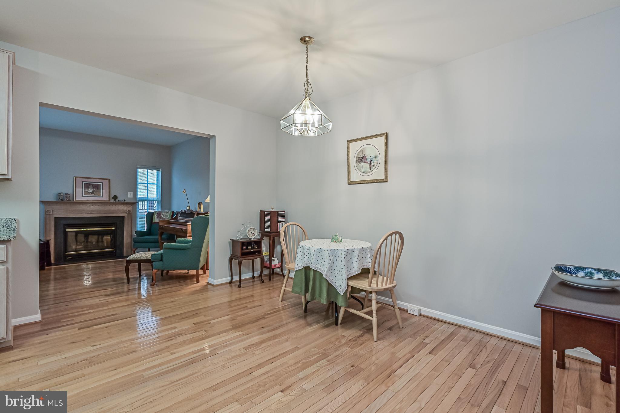 43659 Scarlet Square Chantilly, VA 20152 - Photo 19 of 59