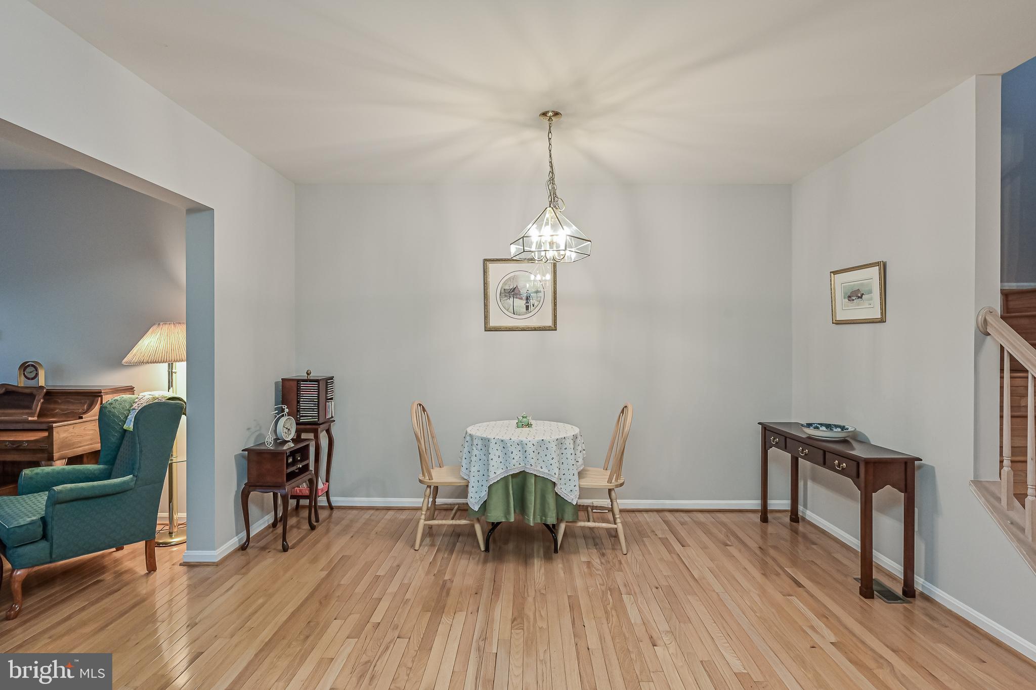 43659 Scarlet Square Chantilly, VA 20152 - Photo 20 of 59